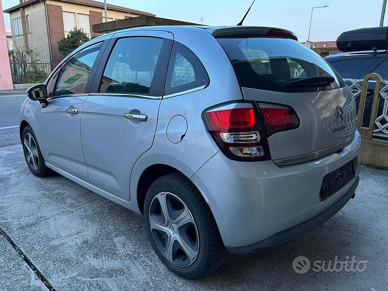 Begagnad Citroën C3 110 HK (80 kW) 2017 Halvkombi
