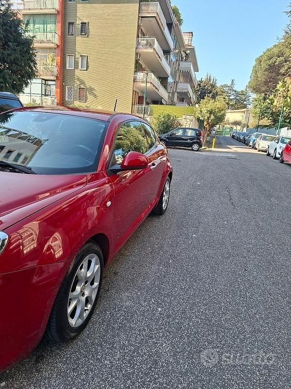 Usata Alfa Romeo MiTo Distinctive 105 CV (77 kW) 2013 Rosso Utilitaria