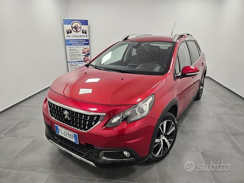 Usata Peugeot 2008 GT-line 110 CV (80 kW) 2017 Rosso SUV