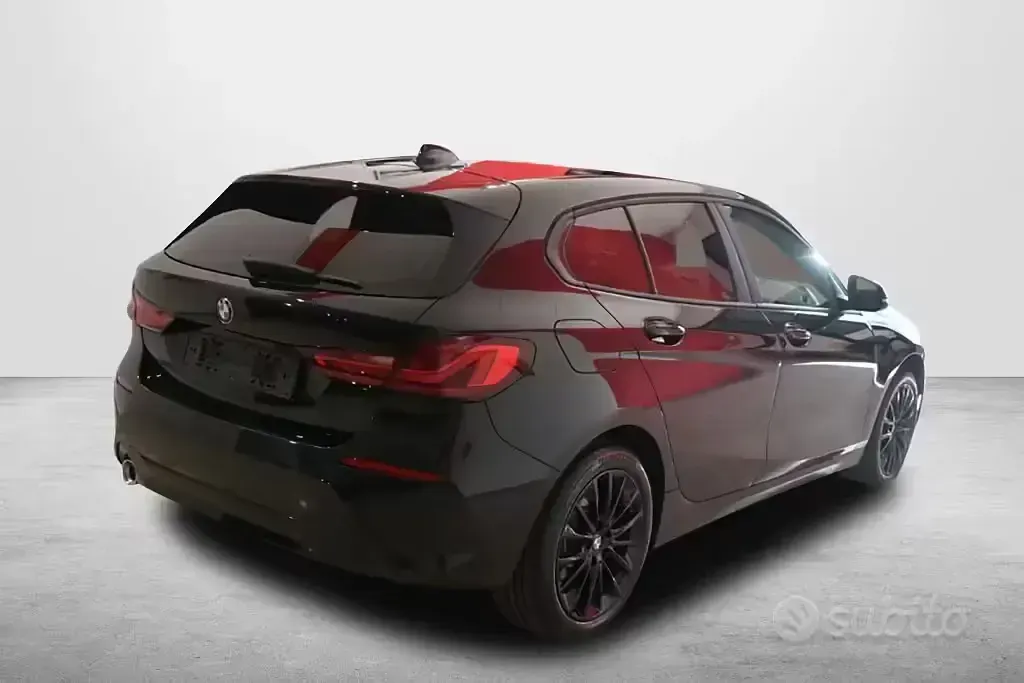 Usata BMW 116 Advantage 116 CV (85 kW) 2022 Nero Utilitaria