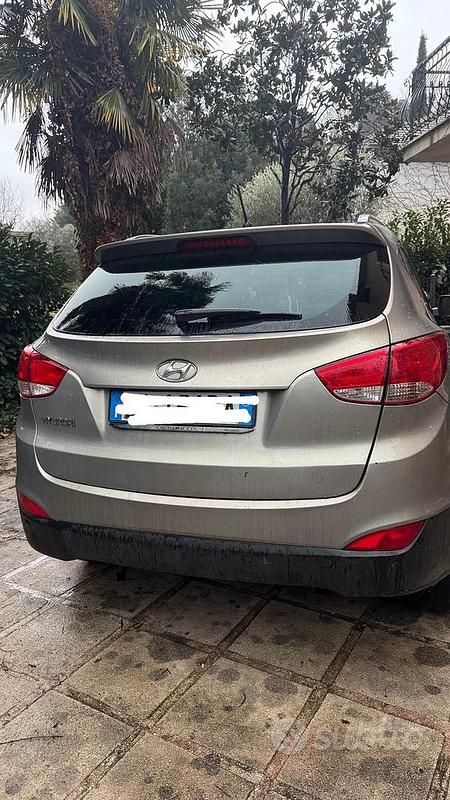 Marrone Usata 2011 Hyundai ix35 SUV | 2000 € - Immagine 1/4