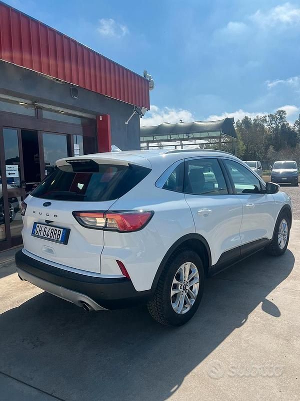 Usata Ford Kuga 119 CV (87 kW) 2022 Bianco SUV