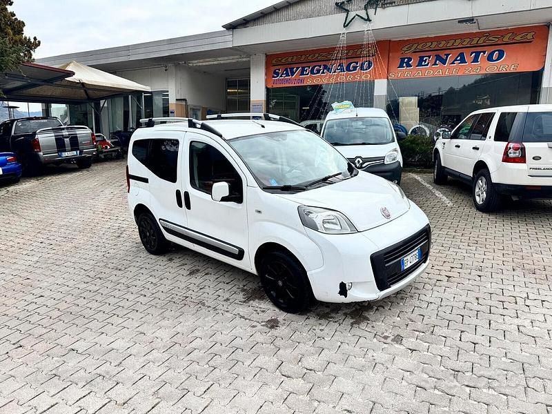 Usata Fiat Qubo Dynamic 95 CV (69 kW) 2012 Bianco Monovolume