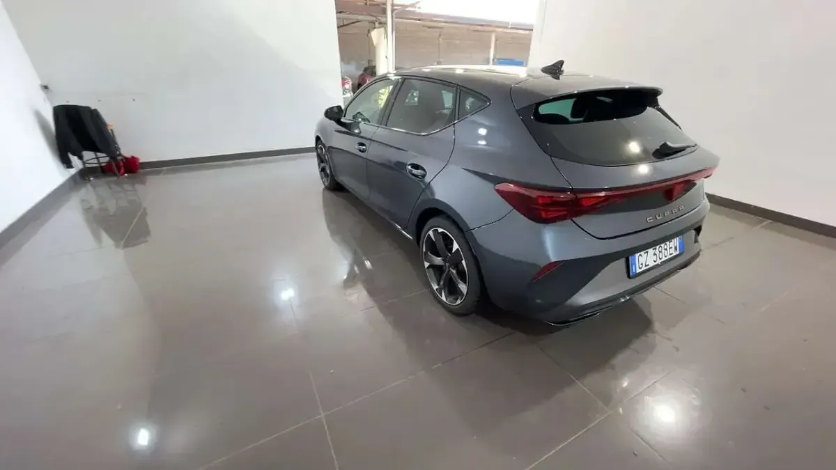 Usata Cupra Leon 150 CV (110 kW) 2025 Grigio Berlina