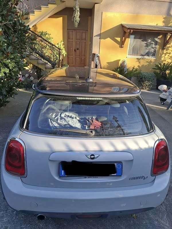 Usata Mini Cooper D Business 111 CV (81 kW) 2015 Utilitaria