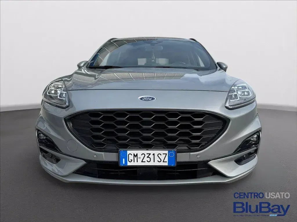 Usata Ford Kuga ST-Line 190 CV (139 kW) 2023 Argento SUV