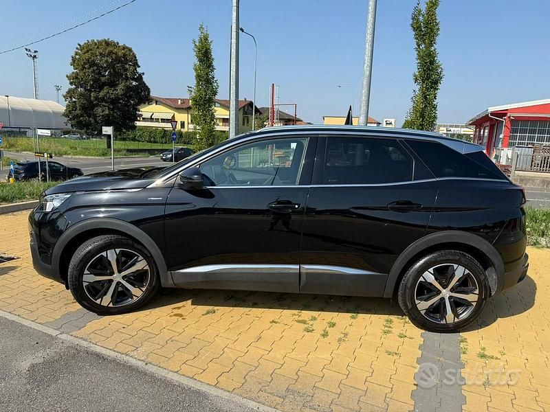 Usata Peugeot 3008 GT-line 120 CV (88 kW) 2018 Nero SUV
