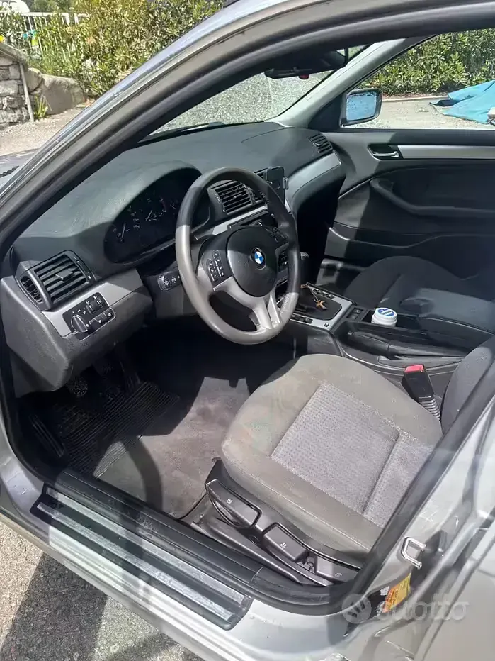Usata BMW 330 184 CV (135 kW) 2002 Grigio Station wagon