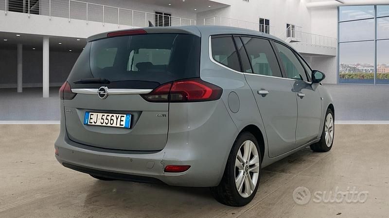 Usata Opel Zafira 131 CV (96 kW) 2011 Grigio Monovolume