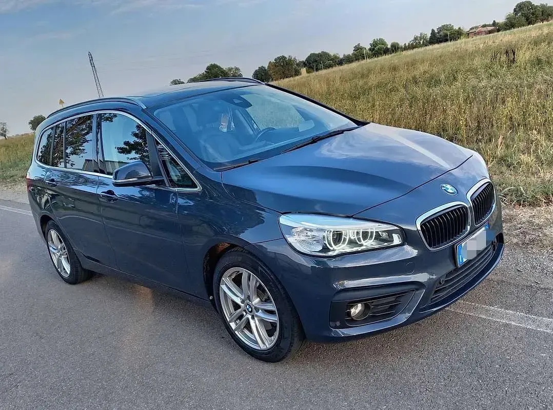 Usata BMW 218 Gran Tourer Comfort Edition 150 CV (110 kW) 2017 Blu/azzurro Monovolume