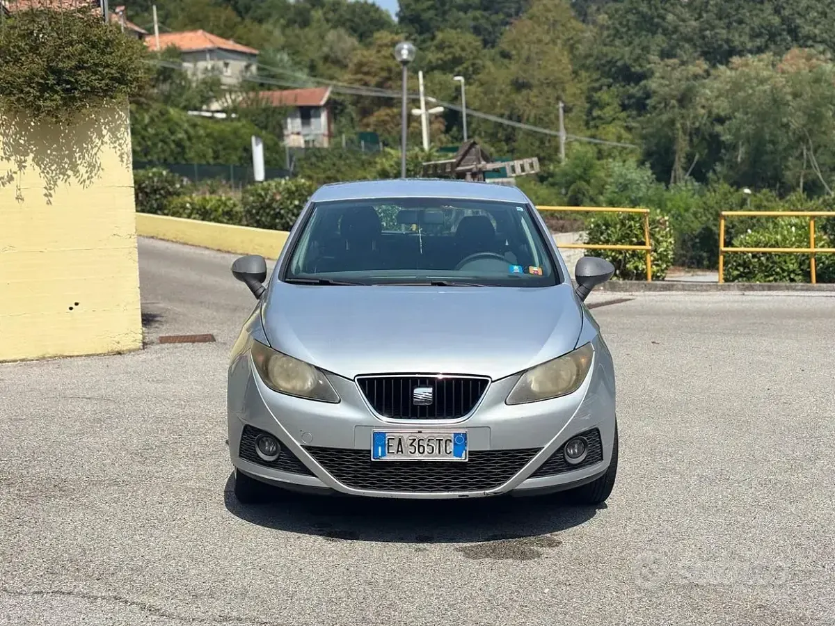 Usata Seat Ibiza 69 CV (50 kW) 2010 Berlina