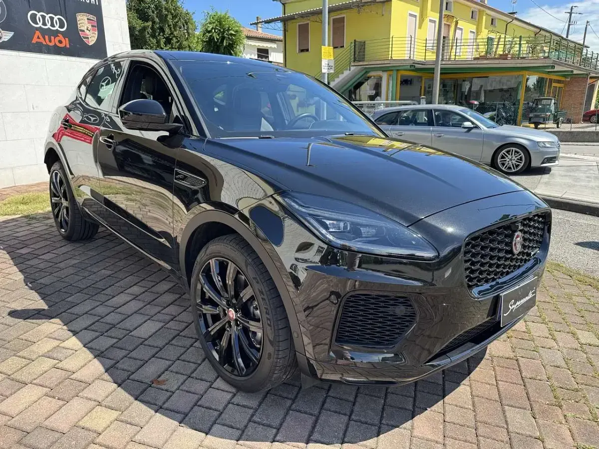 Usata Jaguar E-Pace R-Dynamic 200 CV (147 kW) 2021 Nero SUV