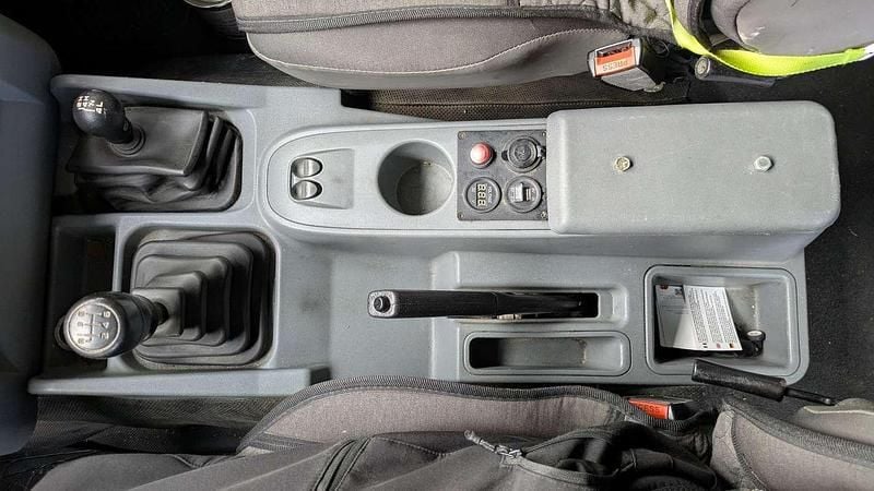 Usata Iveco Massif 145 CV (106 kW) 2010 Station wagon