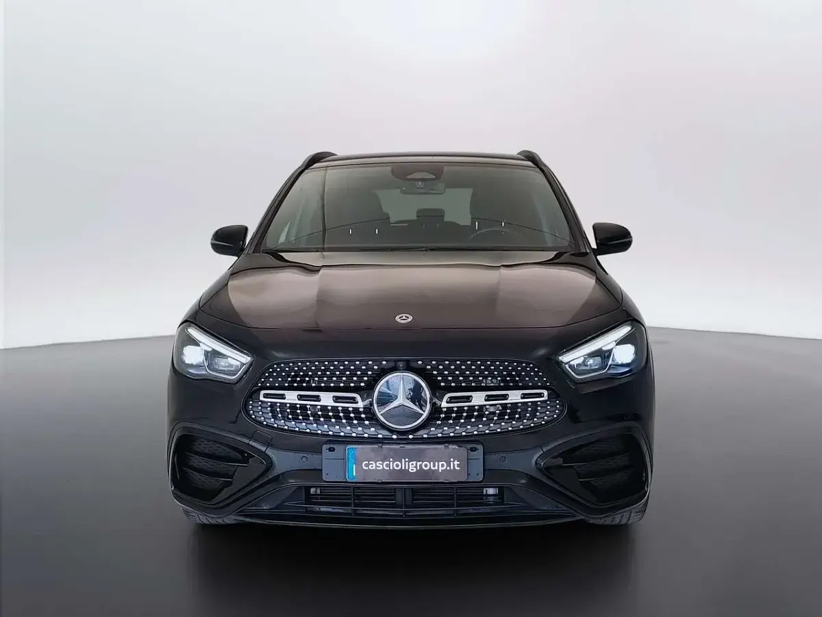Usata Mercedes GLA200 AMG line 150 CV (110 kW) 2024 Nero SUV