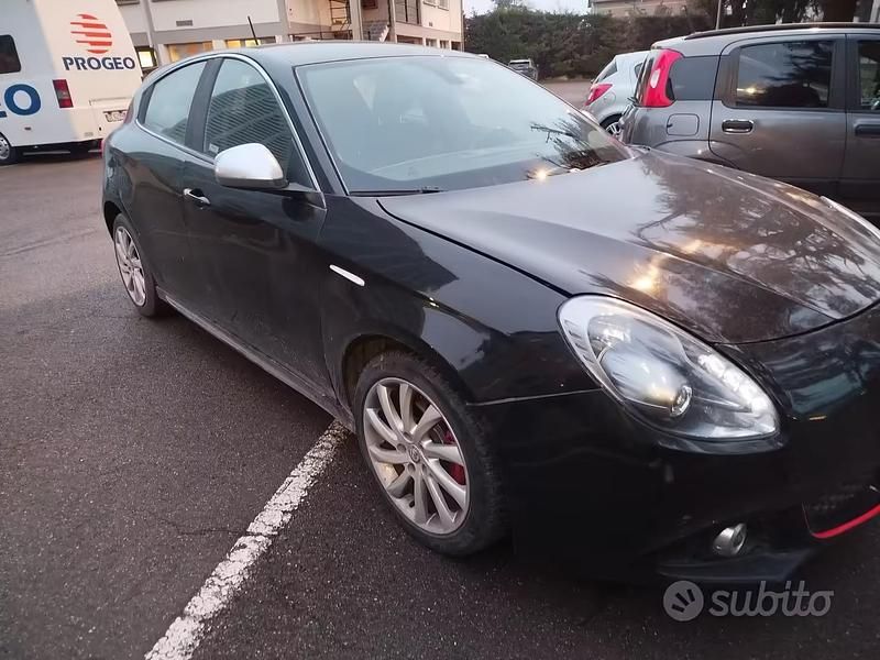 Usata Alfa Romeo Giulietta 120 CV (88 kW) 2017 Nero Utilitaria