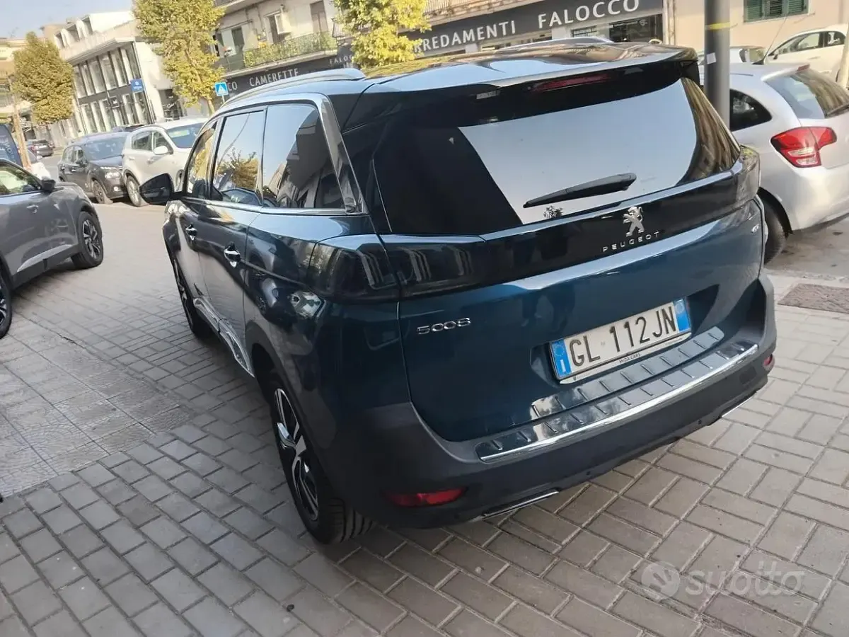 Usata Peugeot 5008 GTi 131 CV (96 kW) 2022 Bluazzurro SUV