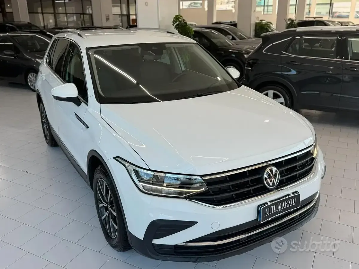 Usata VW Tiguan Life 150 CV (110 kW) 2021 Bianco SUV