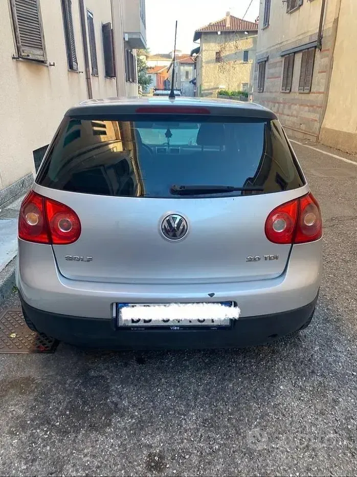 Usata VW Golf V 140 CV (102 kW) 2007 Grigio Berlina