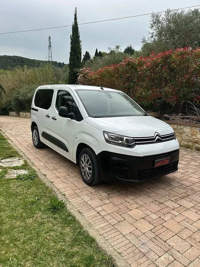 Occasion Citroën Berlingo PureTech 110 ch (80 kW) 2023 Blanc Monospace