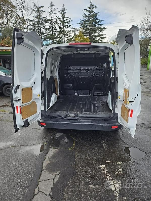 Usata Ford Transit Connect 2015 Bianco Monovolume