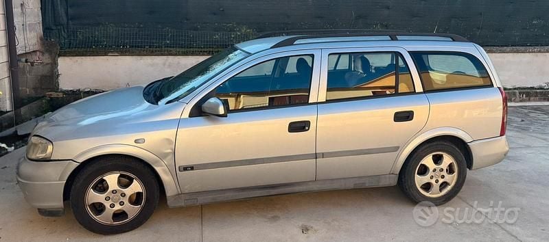 Usata Opel Astra 101 CV (74 kW) 2000 Station wagon