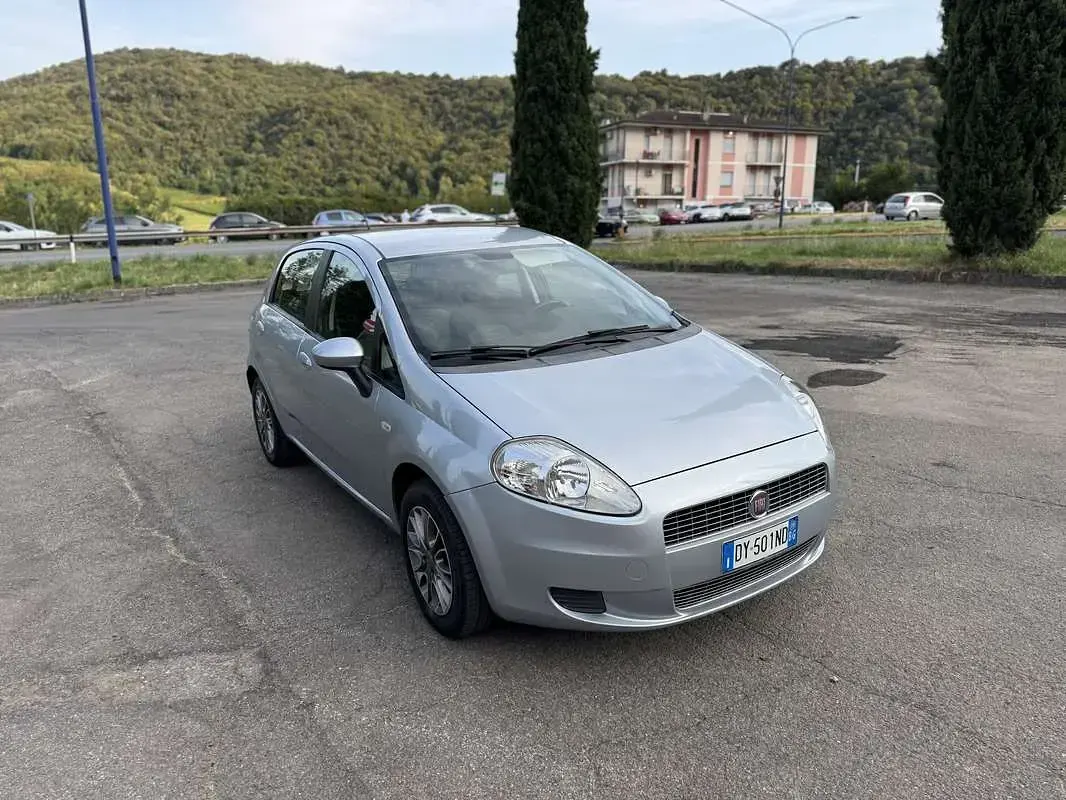 Usata Fiat Grande Punto 77 CV (56 kW) 2009 Utilitaria