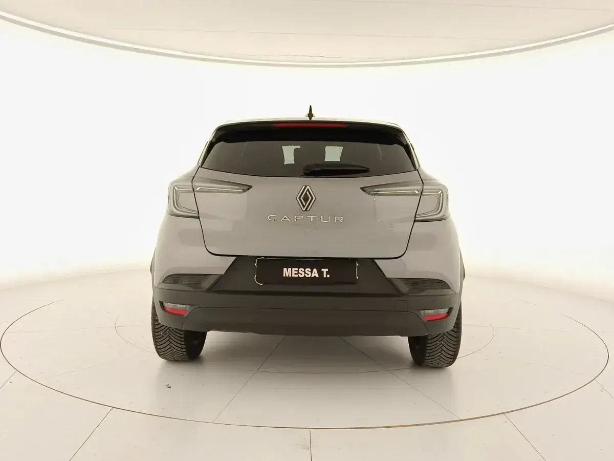 Usata Renault Captur Techno 91 CV (66 kW) 2025 Grigio SUV