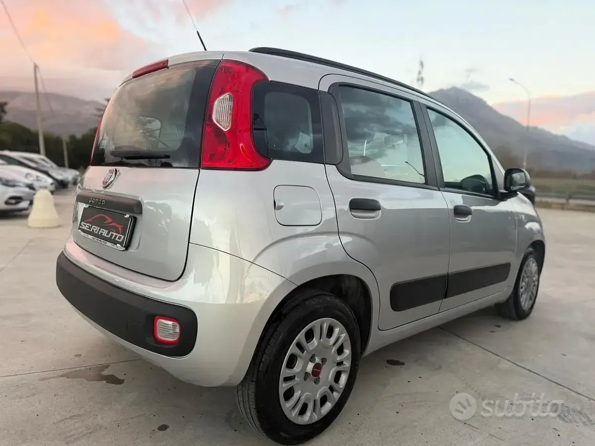 Usata Fiat Panda Lounge 75 CV (55 kW) 2015 Grigio Utilitaria