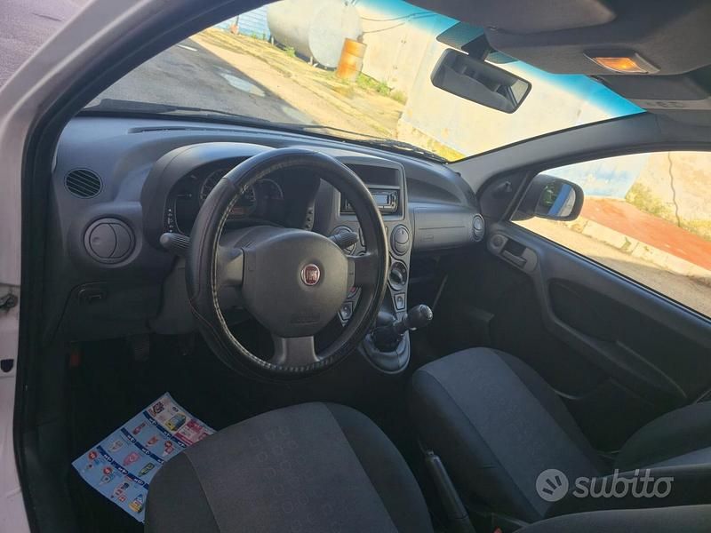 Usata Fiat Panda Lounge 69 CV (50 kW) 2013 Bianco Utilitaria