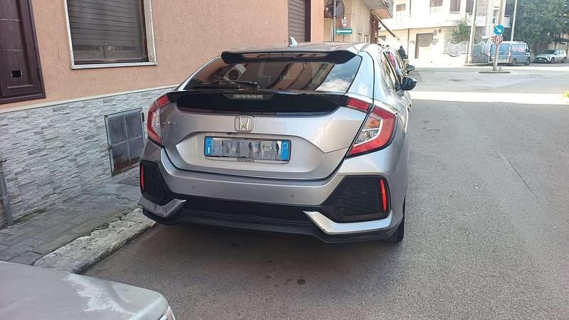 Usata Honda Civic Executive 120 CV (88 kW) 2019 Argento Coupé