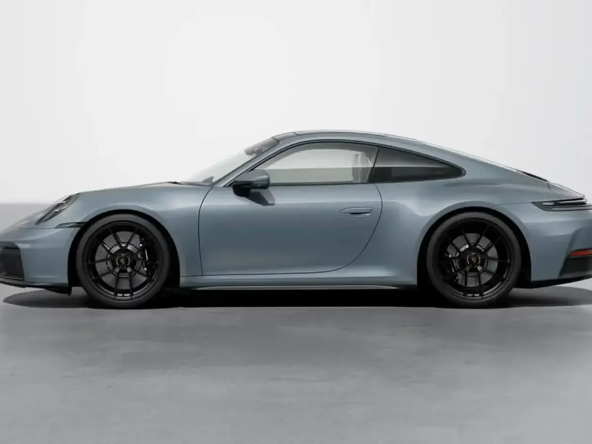 Nuova Porsche 911 Carrera 4 GTS 2026 Grigio vanadio metallizzato