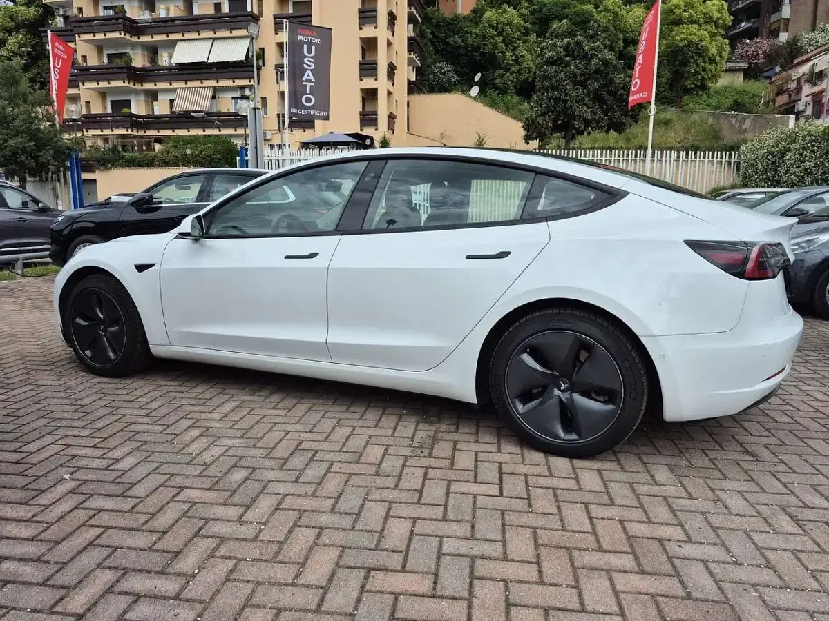 Usata Tesla Model 3 152 kW (208 CV) 2022 Bianco Berlina