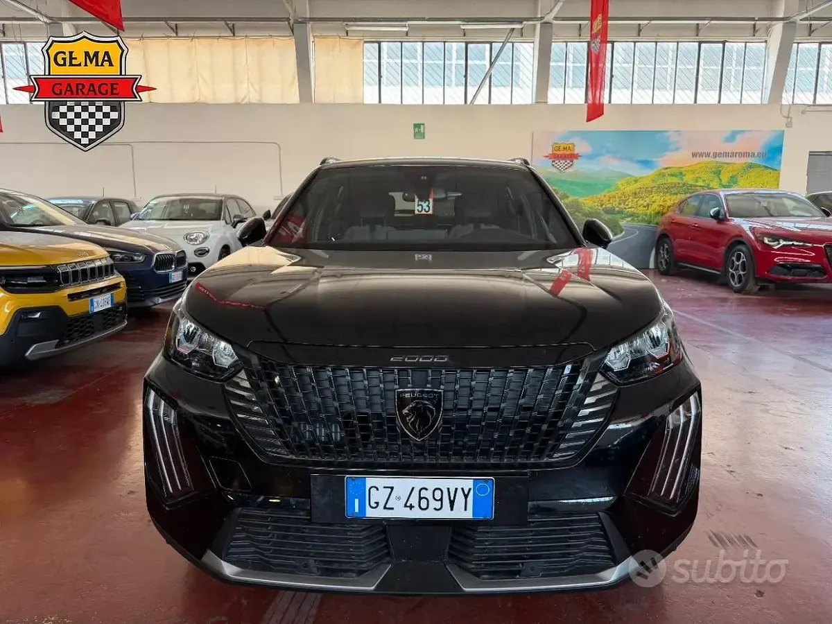 Usata Peugeot 2008 Allure 136 CV (100 kW) 2025 Nero SUV