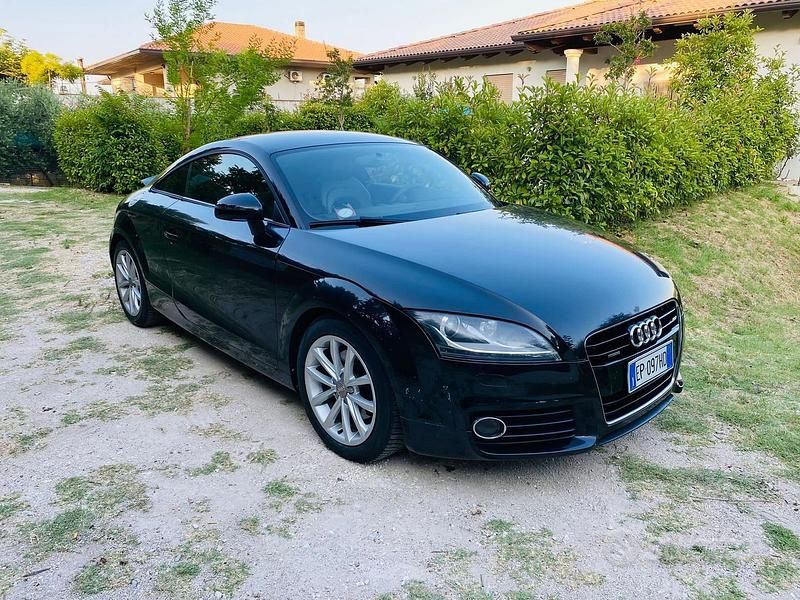 Nero Usata 2010 Audi TT Coupé | 7500 € (Super prezzo) - Immagine 1/4