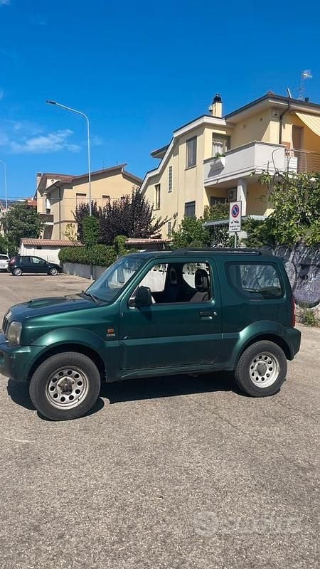 Usata Suzuki Jimny 86 CV (63 kW) 2005 Verde SUV