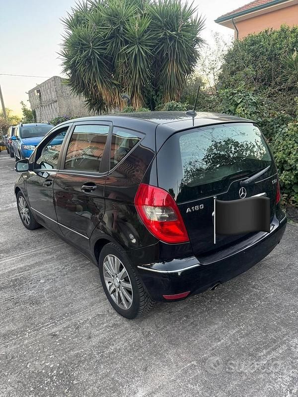 Occasion Mercedes A180 Avantgarde 109 ch (80 kW) 2011 Noir Berline