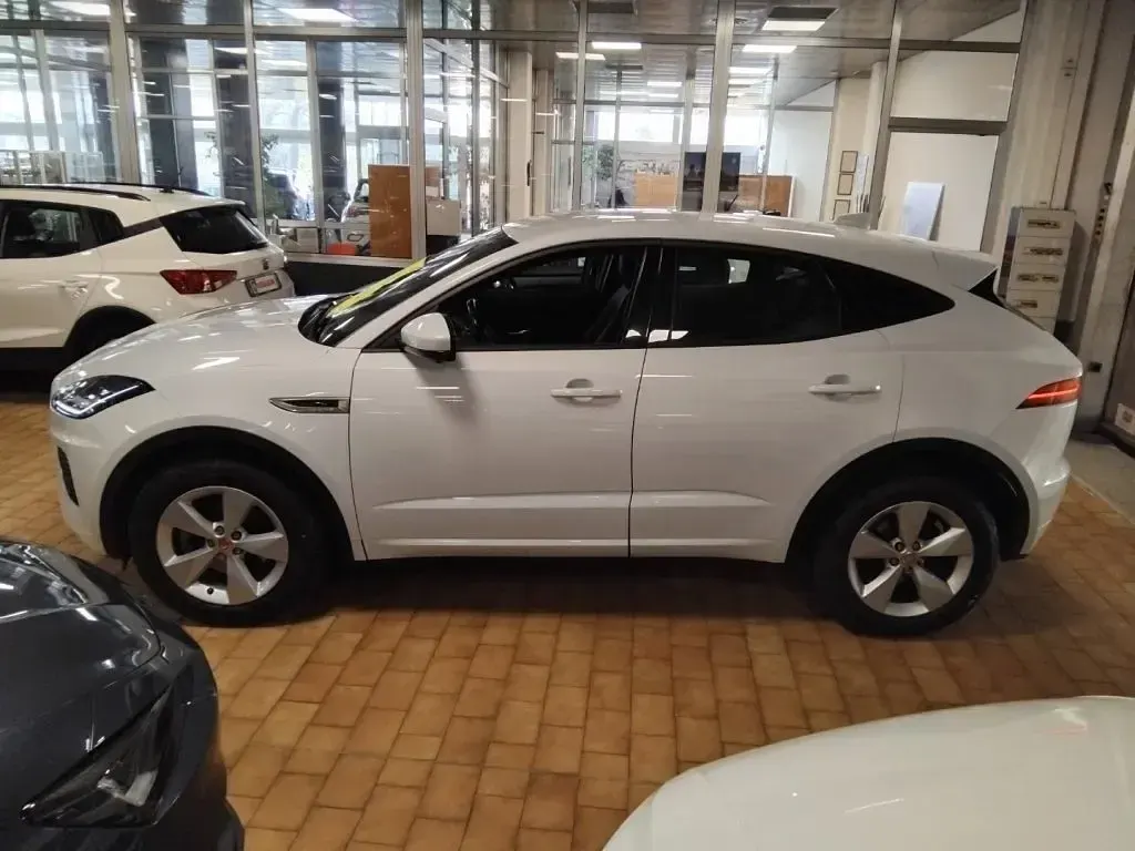 Gebraucht Jaguar E-Pace R-Dynamic 179 PS (131 kW) 2018 Weiß SUV