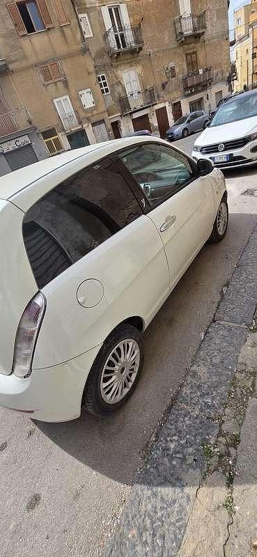 Usata Lancia Ypsilon 75 CV (55 kW) 2009 Utilitaria