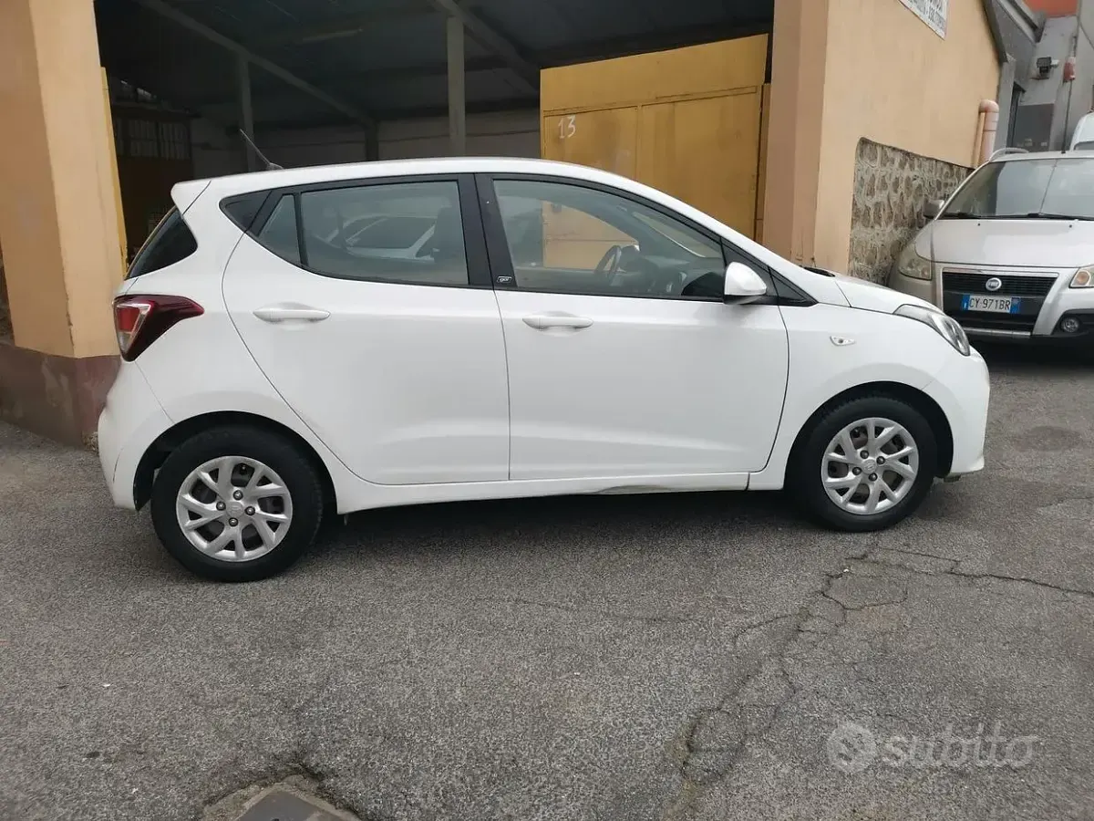 Usata Hyundai i10 Comfort 66 CV (48 kW) 2018 Bianco Utilitaria