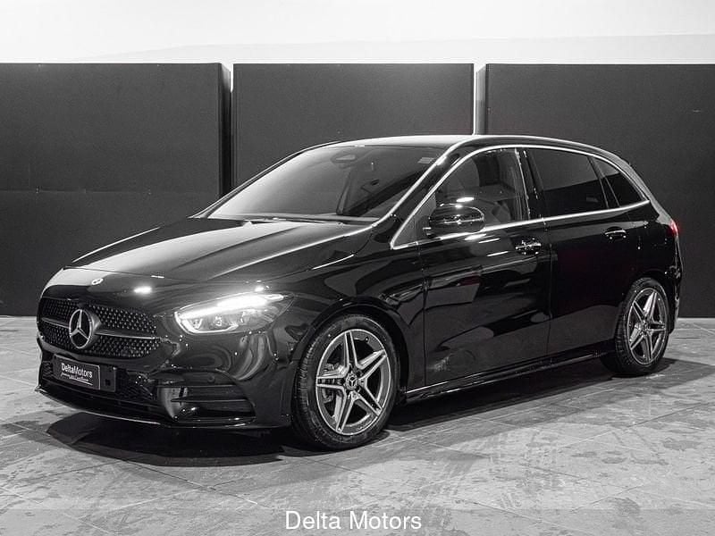 Nero Nuova 2025 Mercedes 180 Advanced Plus Tre volumi | 36.339 € (Super prezzo) - Immagine 1/4