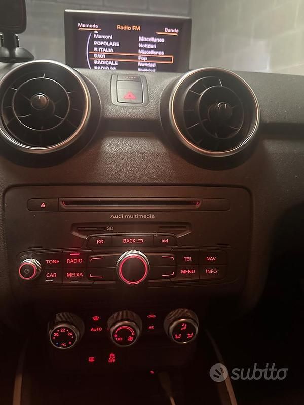 Usata Audi A1 90 CV (66 kW) 2017 Blu Utilitaria