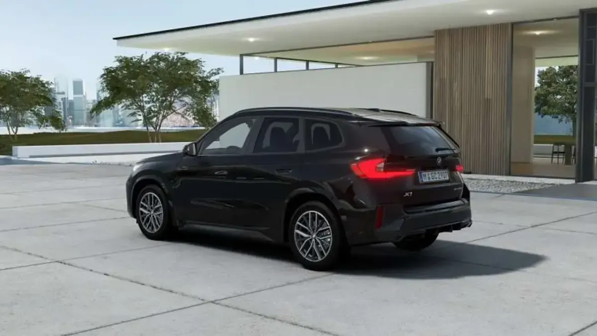 Nuova BMW X1 M Sport 163 CV (119 kW) 2026 Black sapphire metallizzato SUV