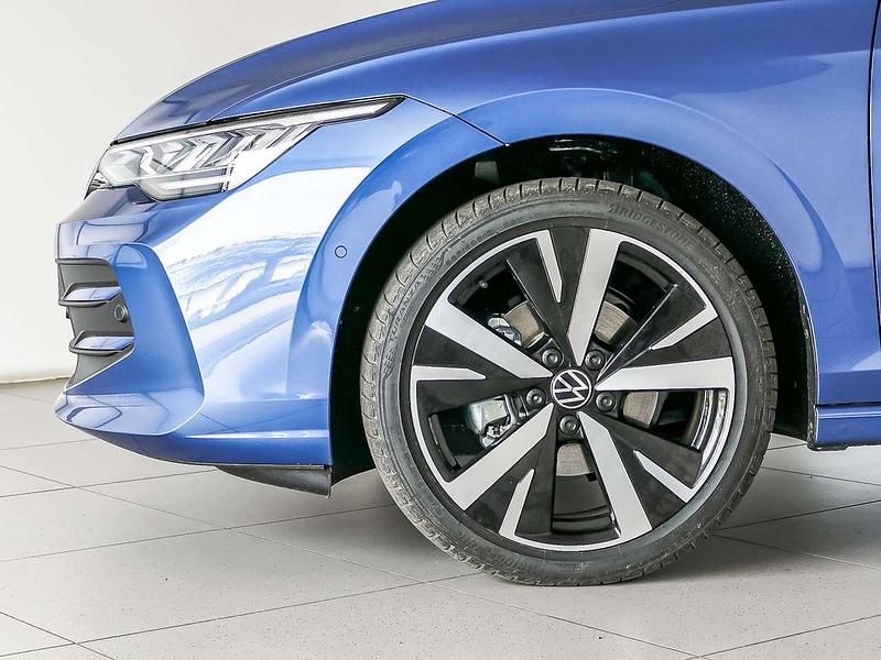 Nuova VW Golf VIII Edition 116 CV (85 kW) 2026 Anemone blue metallizzato Berlina