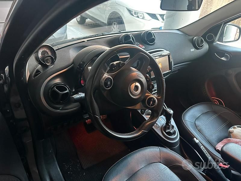Usata Smart ForFour Brabus 2015 Utilitaria
