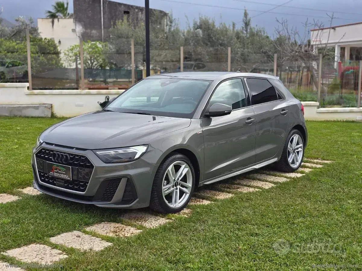 Occasion Audi A1 S-Line 95 PK (69 kW) 2021 Grijs SUV
