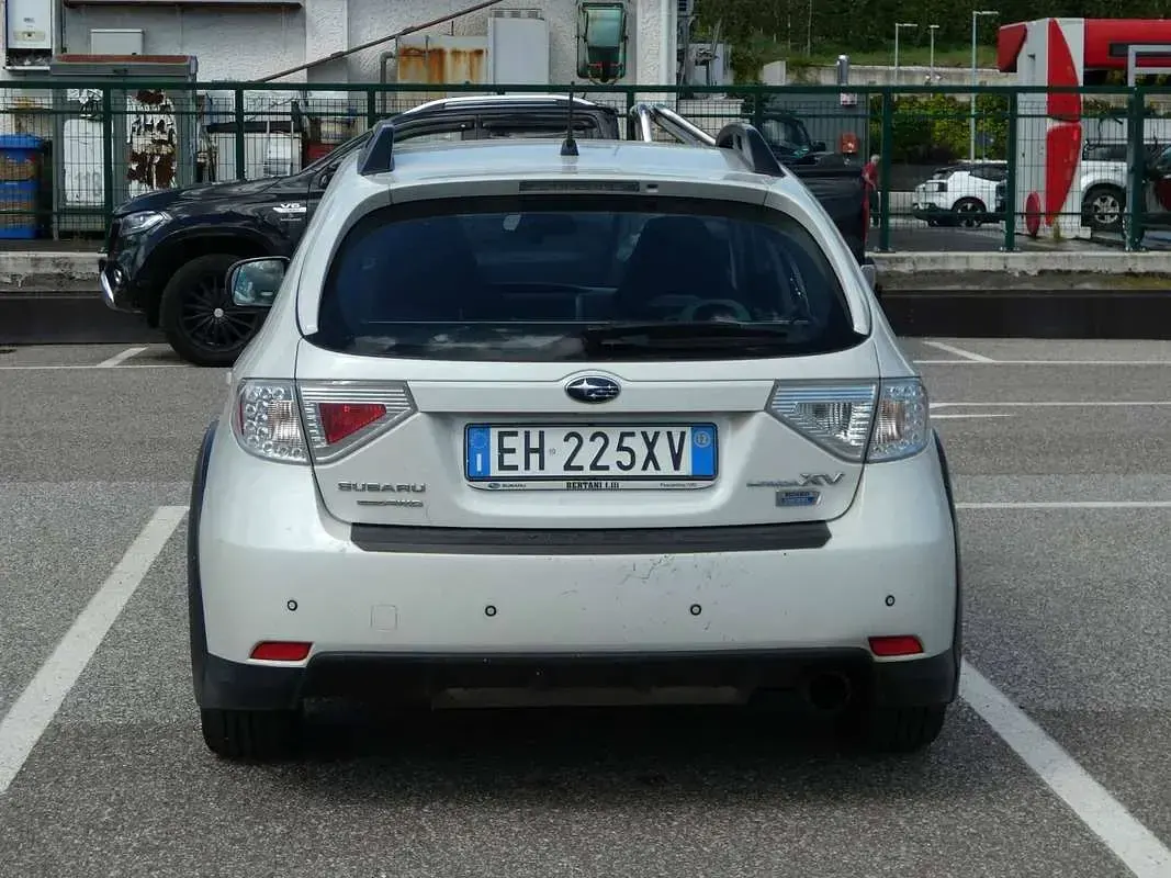Usata Subaru Impreza Trend 150 CV (110 kW) 2011 Bianco Station wagon
