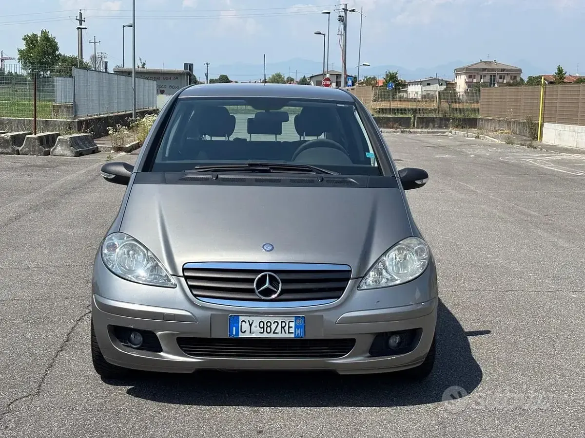 Usata Mercedes A170 116 CV (85 kW) 2005 Grigio Berlina