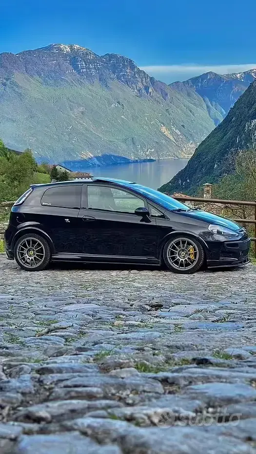 Usata Abarth Punto Evo 165 CV (121 kW) 2014 Nero Utilitaria