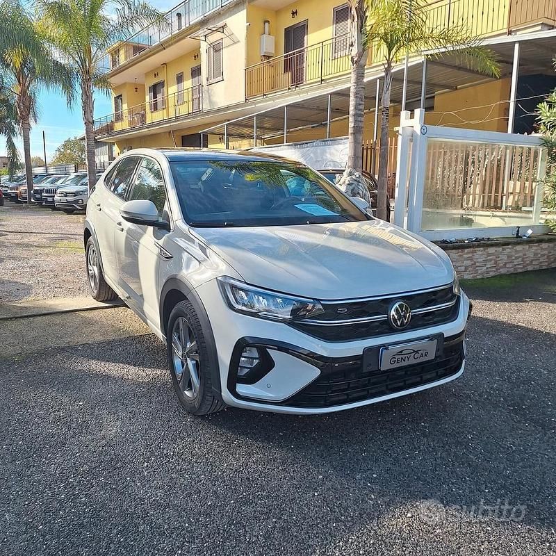 Usata VW Taigo R-line 110 CV (80 kW) 2023 Beige SUV