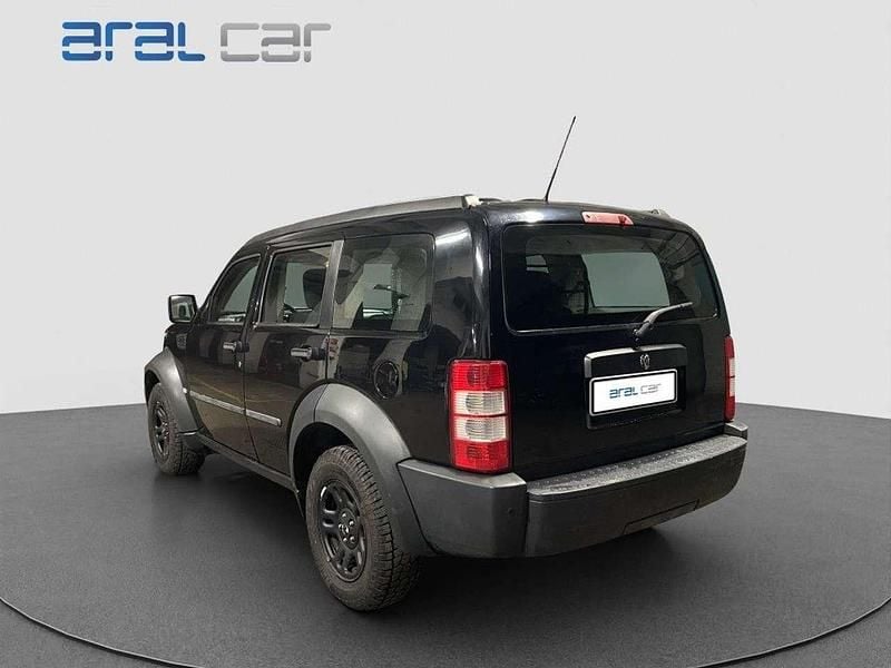 Usata Dodge Nitro SE 177 CV (130 kW) 2007 Nero SUV